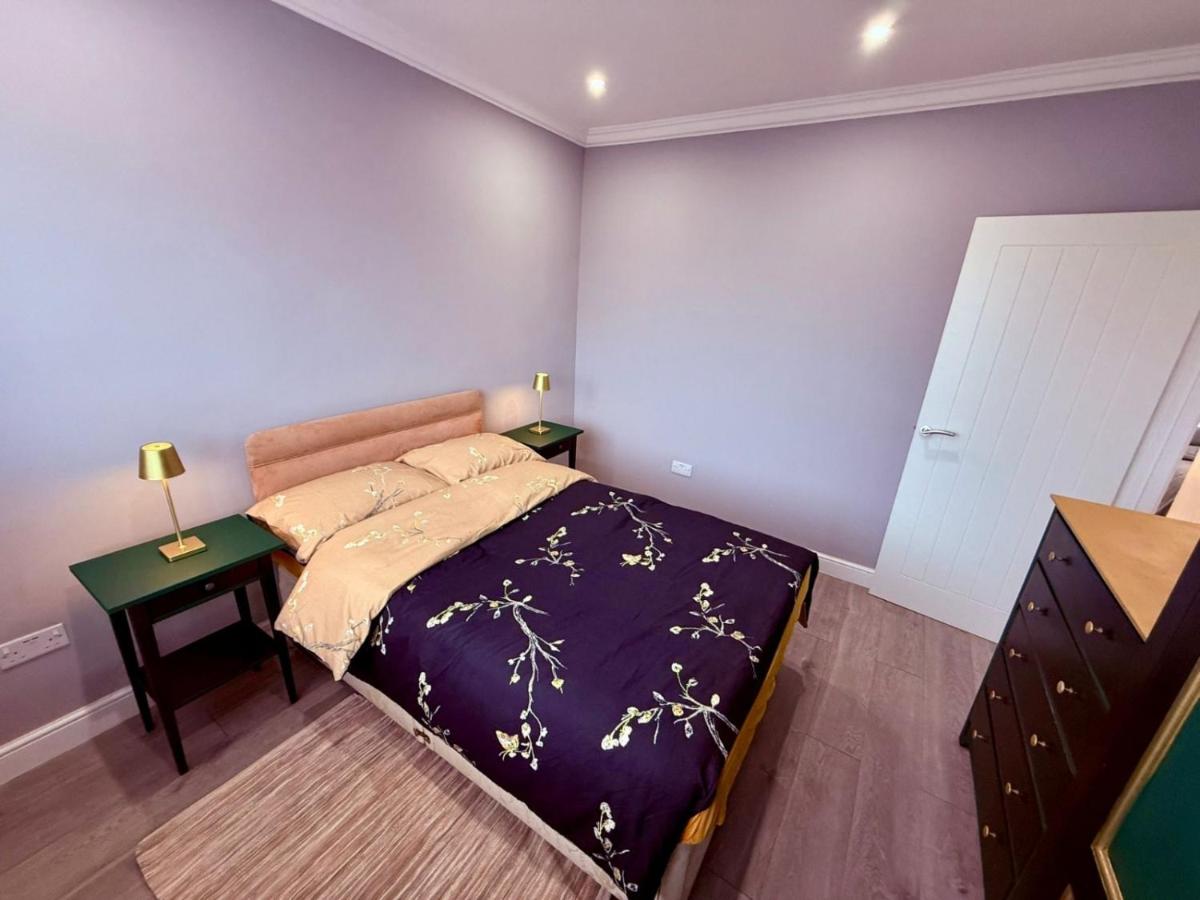 Cozy 3 bed house - B&B
