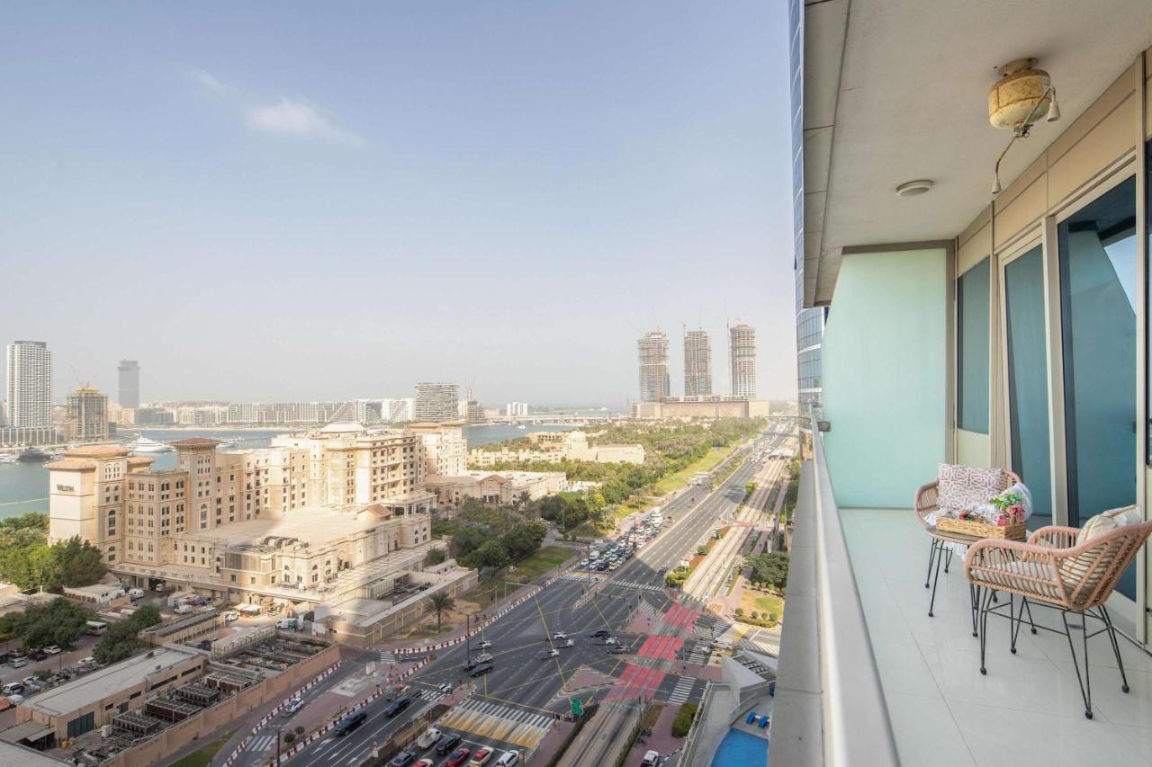 Frank Porter - Ocean Heights, Dubai Marina - B&B