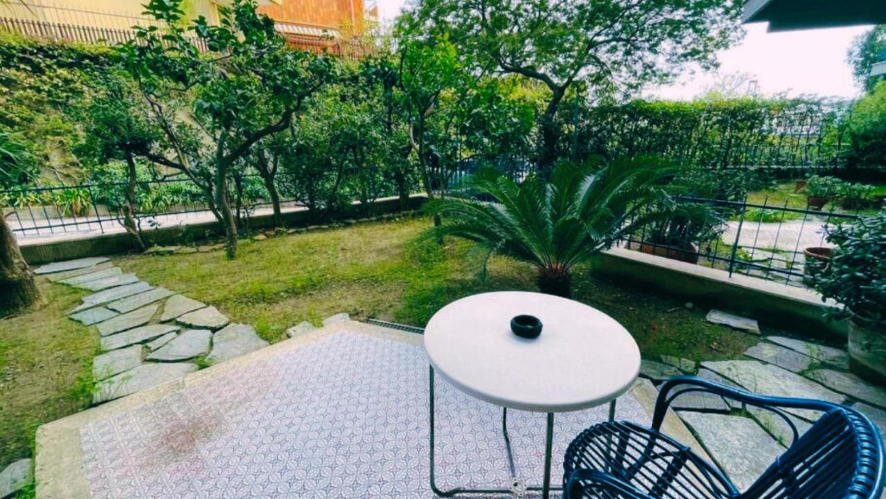 WH-Sem-Bilocale Con Giardino in Zona Residenziale - Posto Auto privato - WiFi - Chambres d'hôtes Sanremo