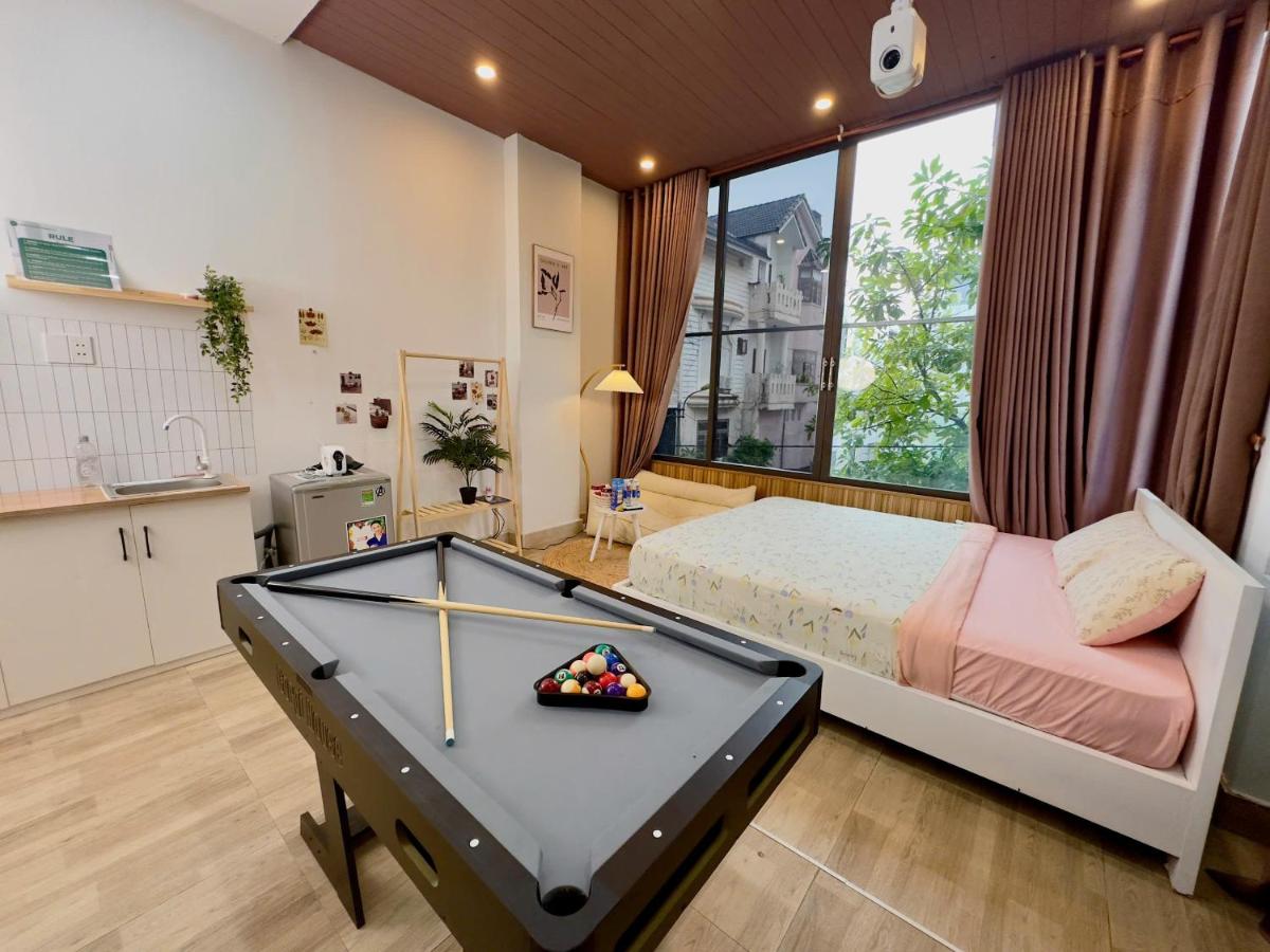Deluxe Studio