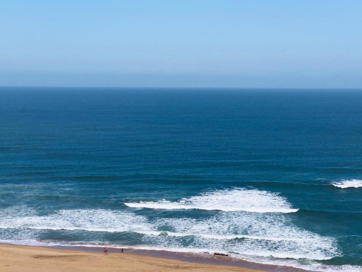 Beach Front Holiday Apartment, Stella Maris, Beach Road, Amanzimtoti - B&B eManzimtoti