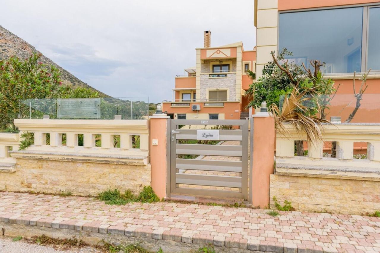 Stavros Lydia Apartment with veranda - Ferienwohnung Stavros