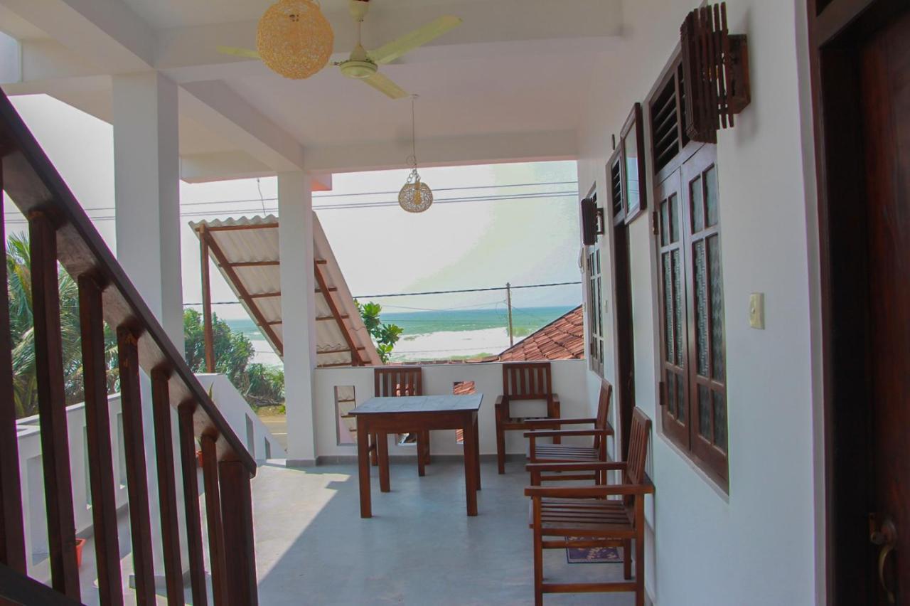 Deluxe Double Room with Balcony and Sea View