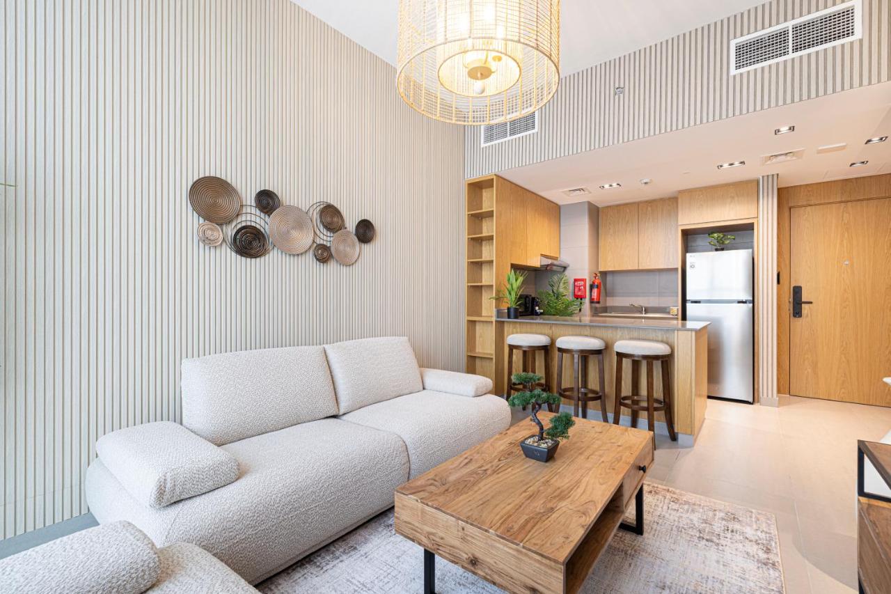 Luxury 1-Bedroom Apartment with Hall in Mamsha - Chambres d’hôtes Charjah