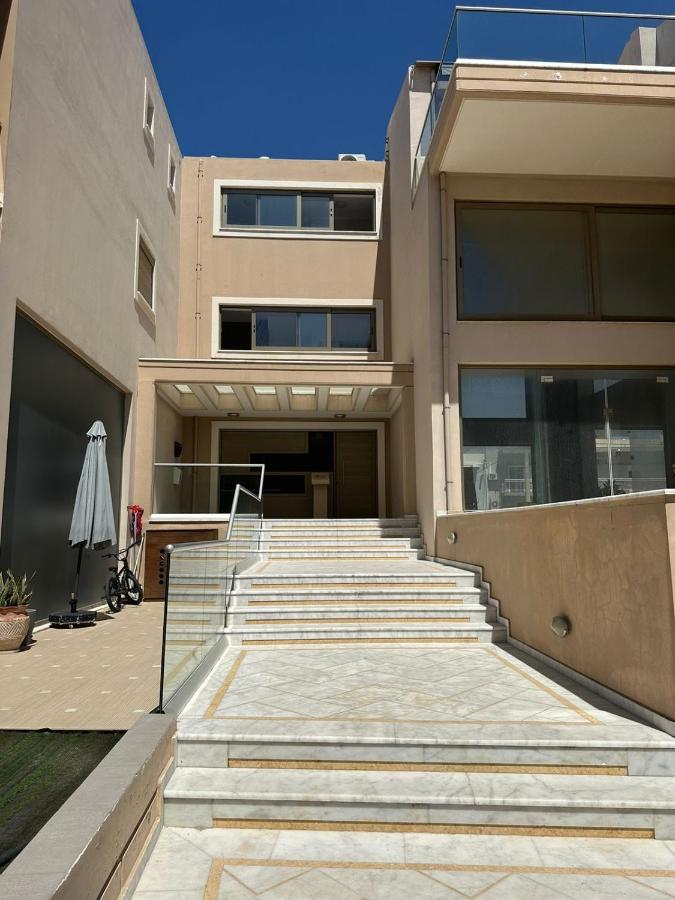 The Sunny Beachfront - B&B