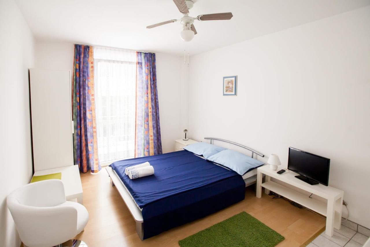 Studio Appartement met Balkon en Uitzicht op de Tuin