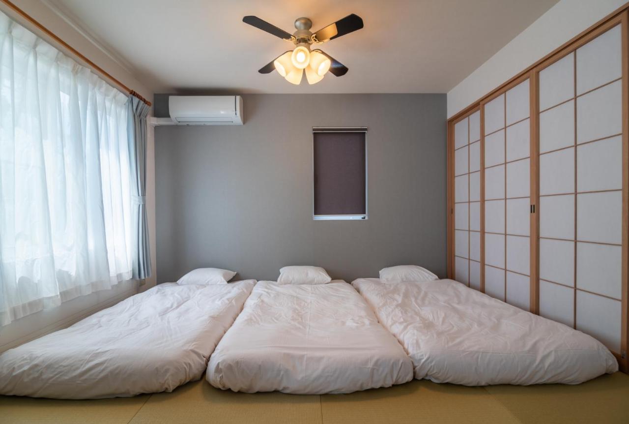 札幌中心車7分 近地鐵350m 一站到薄野 3房 2廁所 1浴室 1淋浴 可停2車 - Bed and Breakfast Sapporo