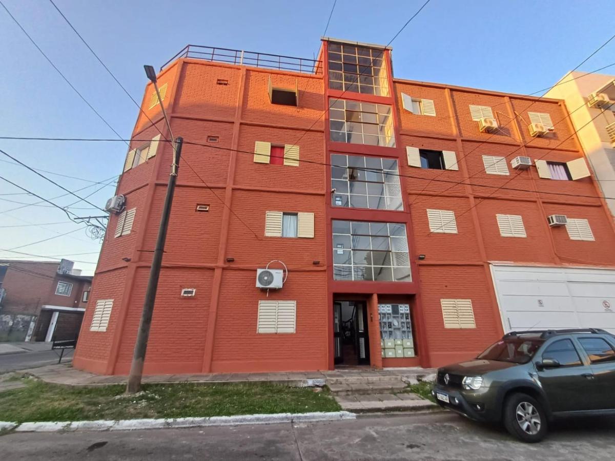 Dpto Apart Berutti - B&B