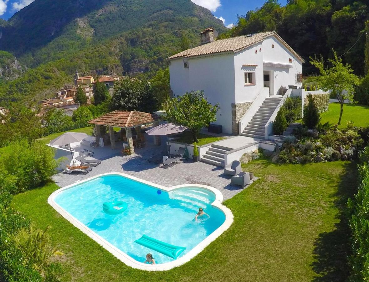 Chambre Double ou Lits Jumeaux avec Salle de Bains Privative