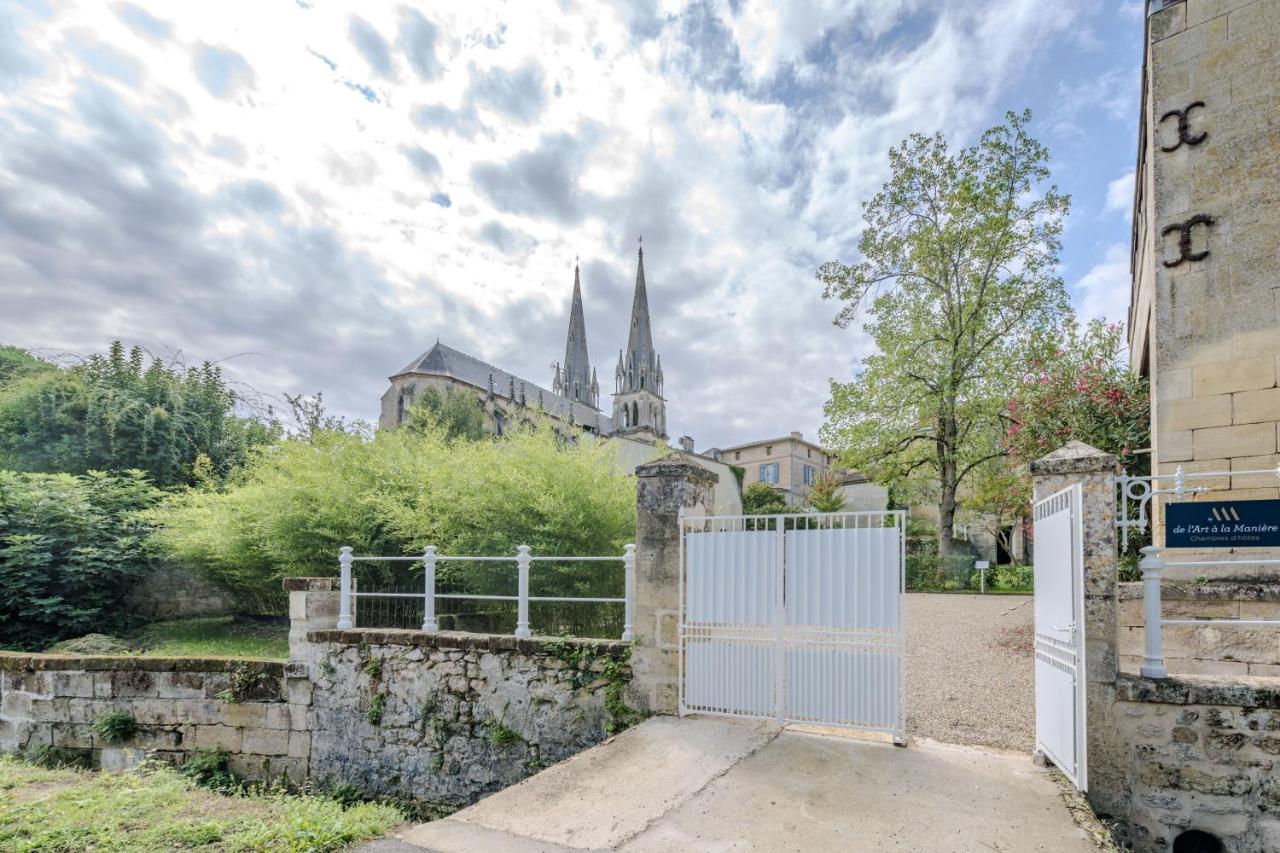 DE L'ART À LA MANIÈRE - Chambre d'Hôtes de Charme - 2 Suites Haut de Gamme - Idéal Couple & Famille - Piscine - Terrasse - Calme - 15min Saint-Émilion - EXPÉRIENCE Restauration d'Oeuvre d'Art - Chambres d'hôtes Branne