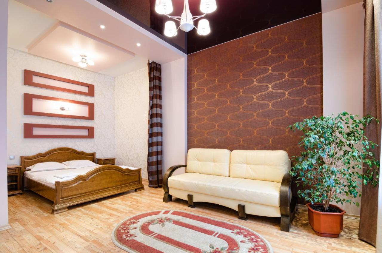 LEOGRAND Apartments on Doroshenka 34 - B&B