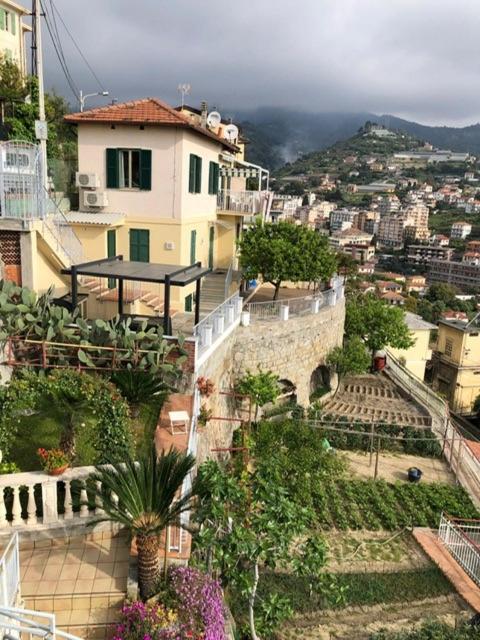 Casa Sandra - Sanremo sea view, with garage - B&B