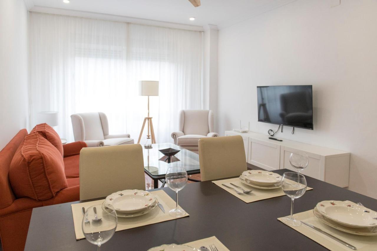 La Bodega Con Parking Gratis - B&B