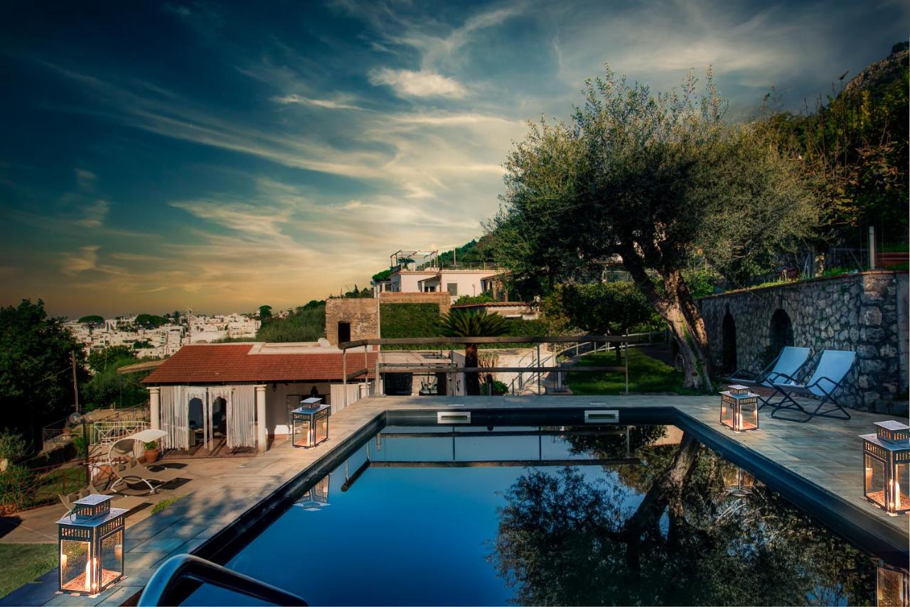 Villa Demetra Capri - Pool and Relaxation - B&B Anacapri
