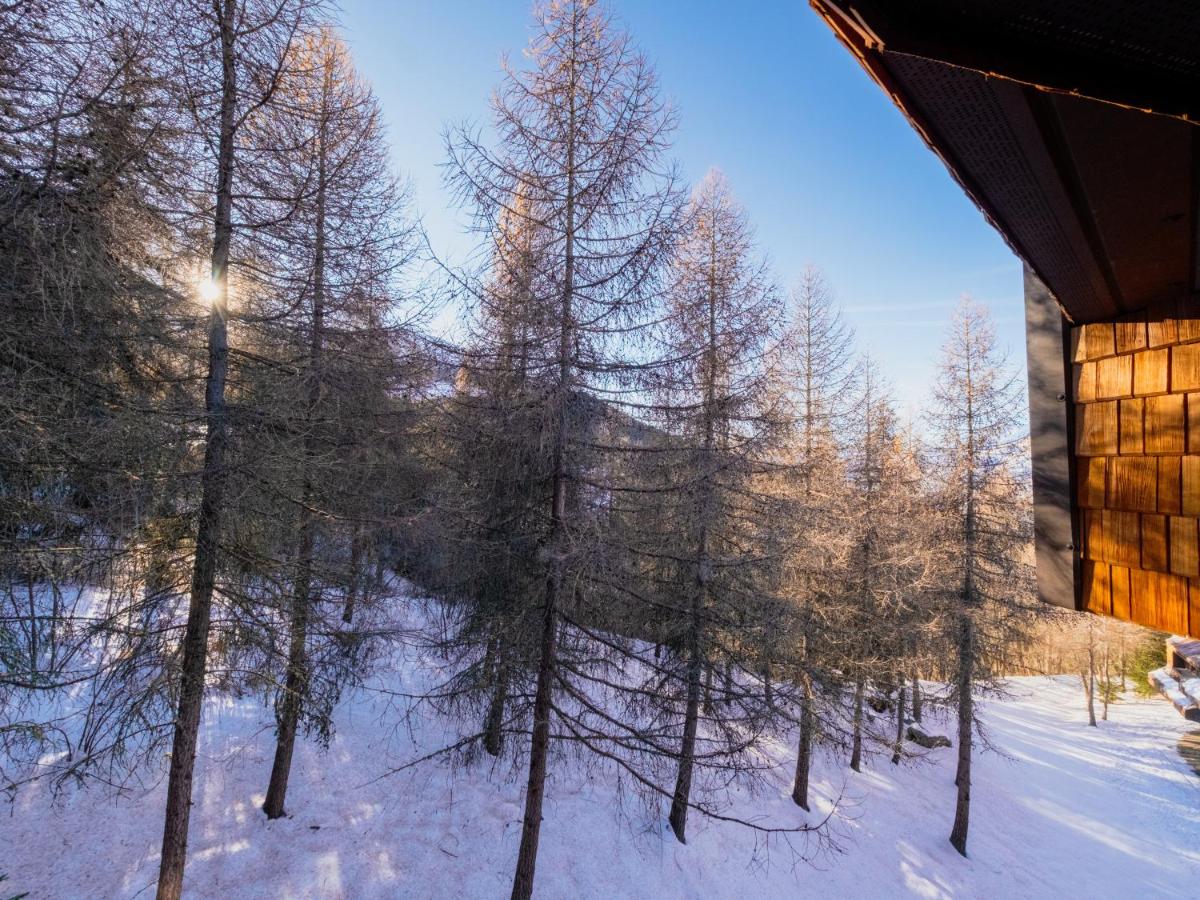DUST AND SNOW - Sulle Piste da Sci di Pila - B&B