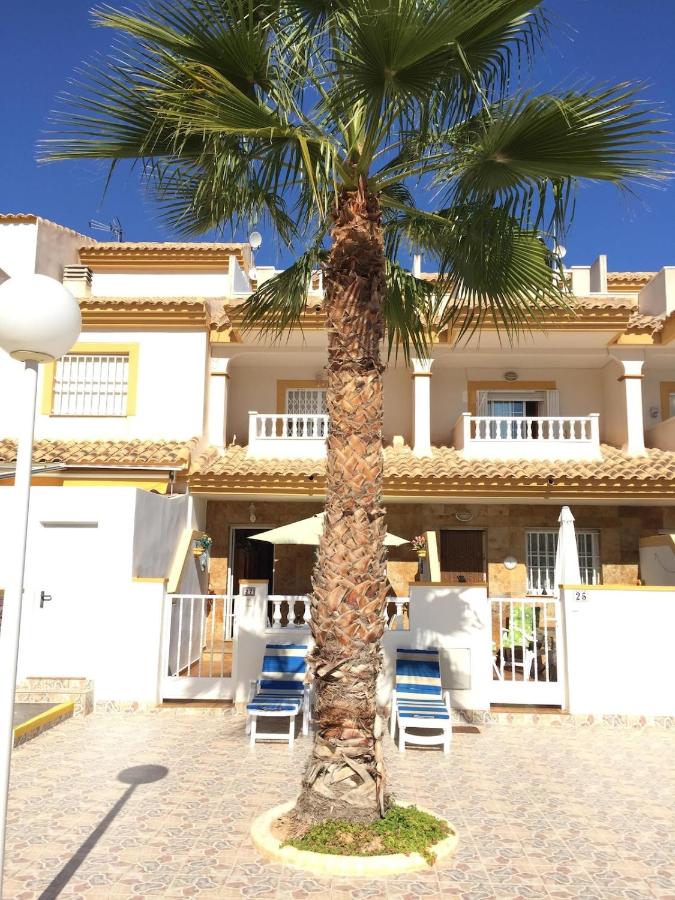 Los Flamencos Villa - B&B