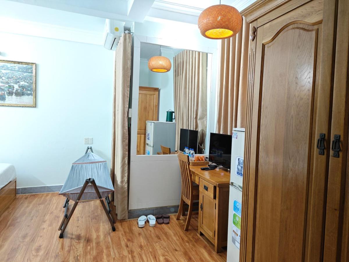 Studio with Balcony