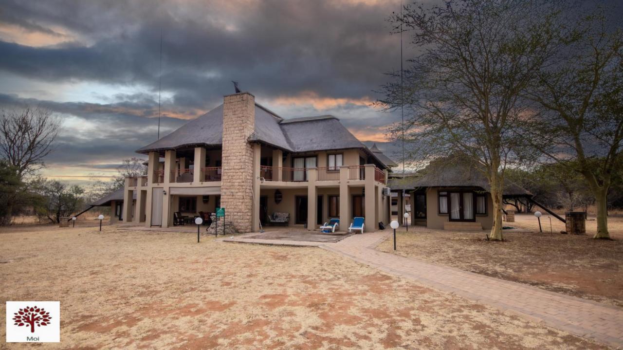 Zebula Golf and Wildlife Estate - Owl's Haven Pax 10 - Moi Signature Luxury villa - Chambres d'hôtes Mapella