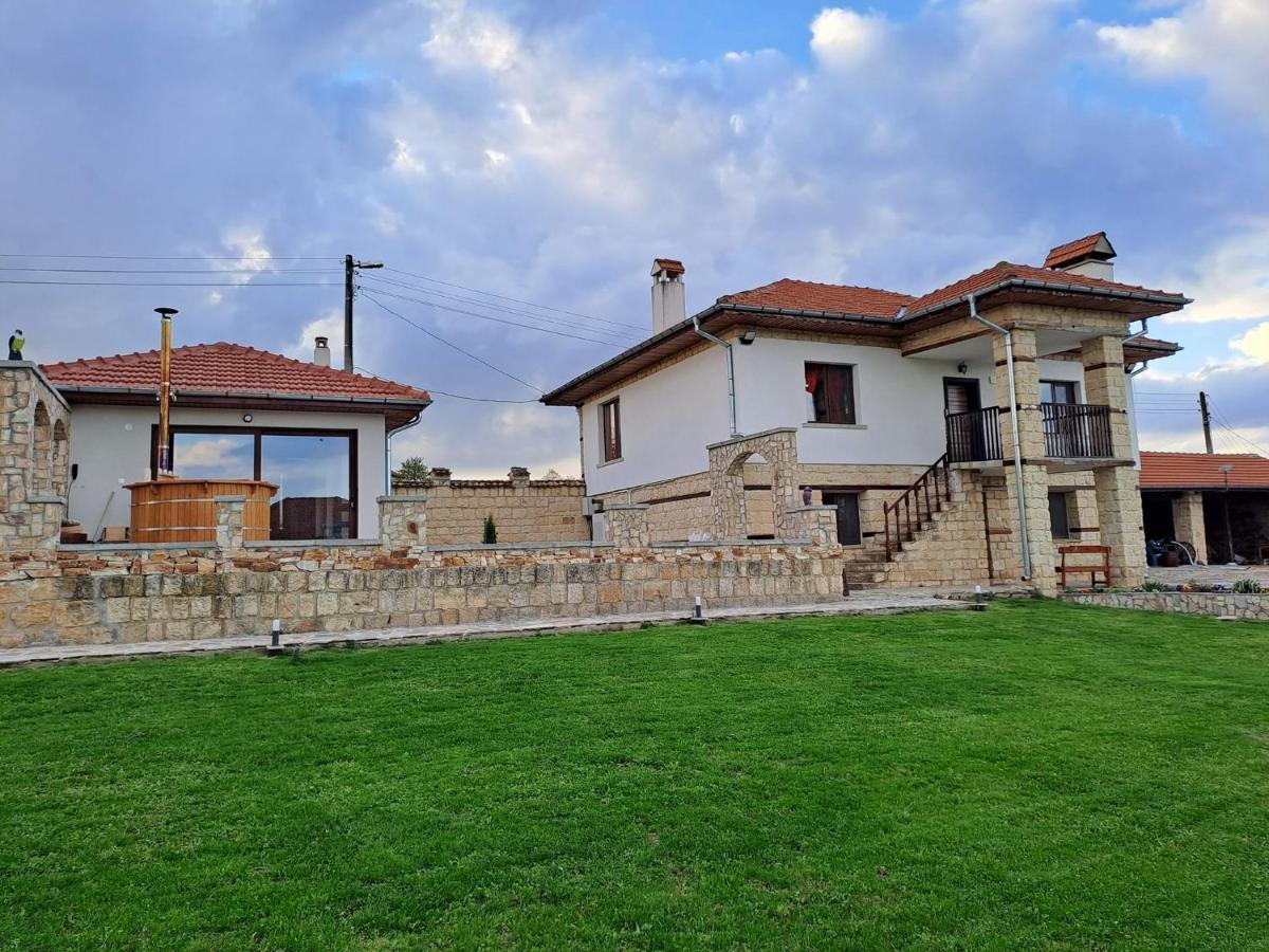 Къща за гости Становец - Bed and Breakfast