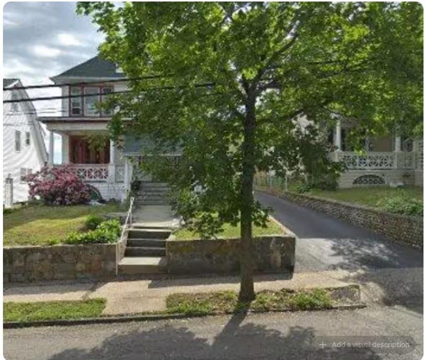 Charming Victorian Home in the Heart of White Plains - B&B White Plains