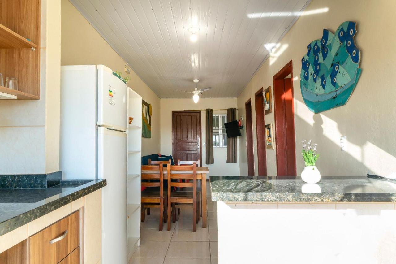 #18-T - (Refúgio e Mar) Hospedagem em Canto Grande, Bombinhas - B&B