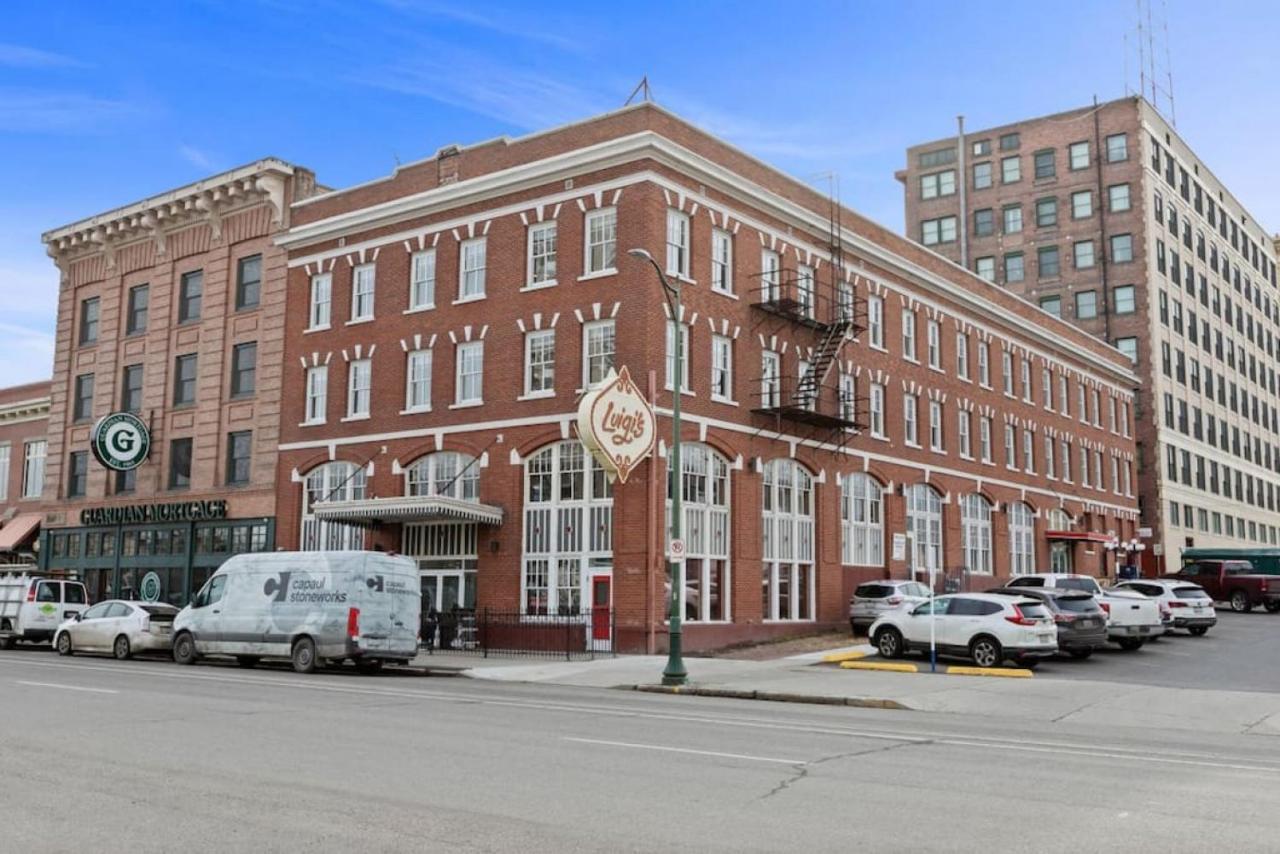 Roav Stays - J and K on Main Luxury Apartment 405 - B&B Spokane