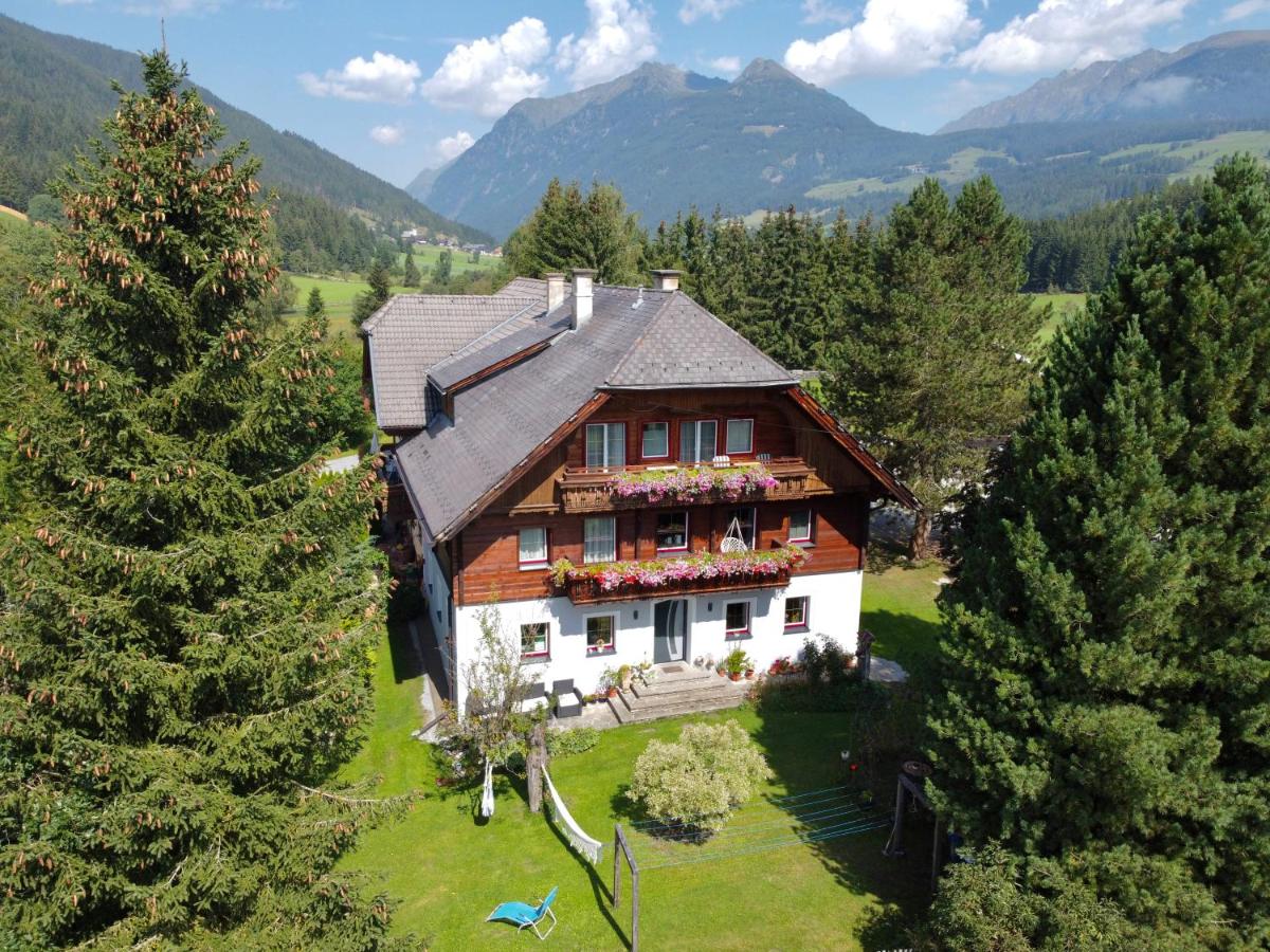 Gästehaus Eßl - B&B Mariapfarr