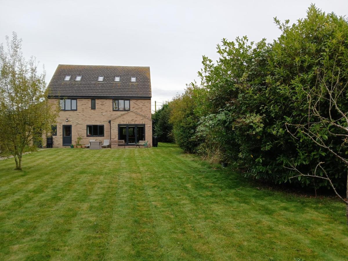 Woodlands Peaceful Bedrooms - Bed and Breakfast Hemingford Grey