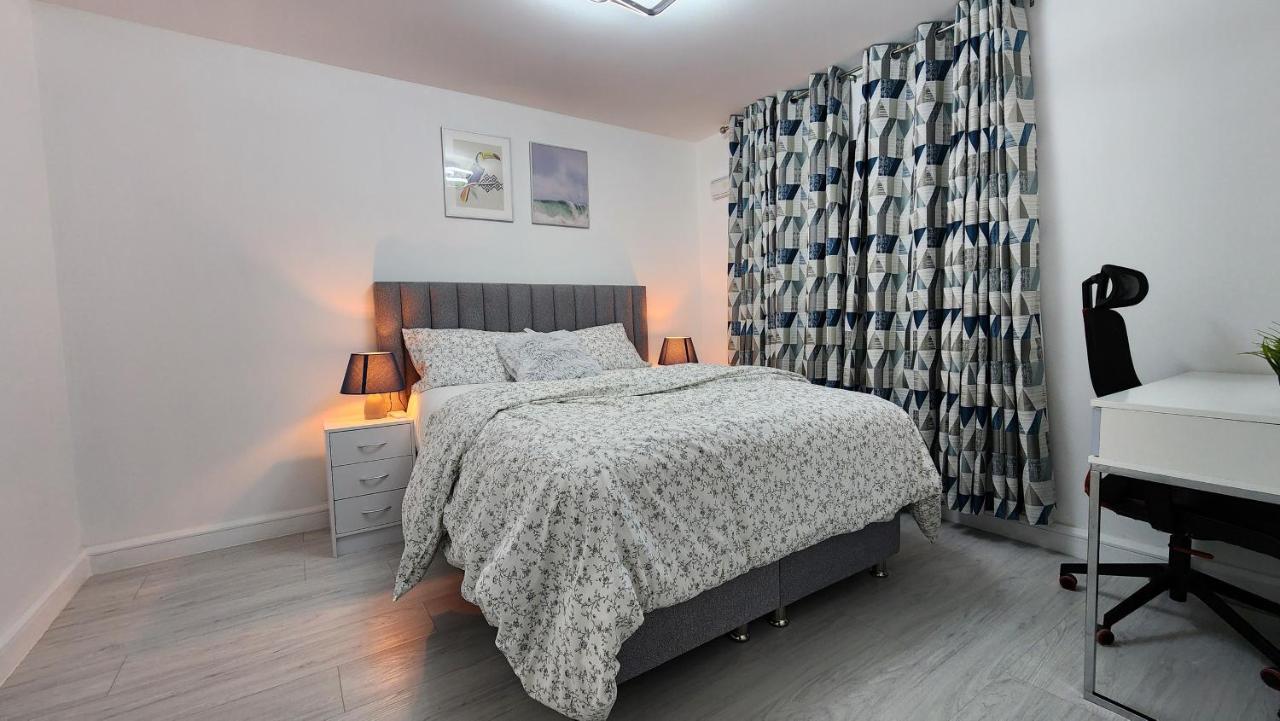 A room in a shared house in Dublin 15 - B&B