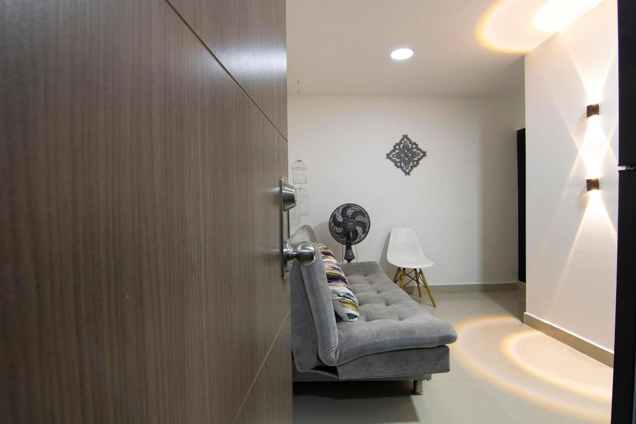 ED SANTO TOMAS LAURELES MEDELLIN - B&B Medellín