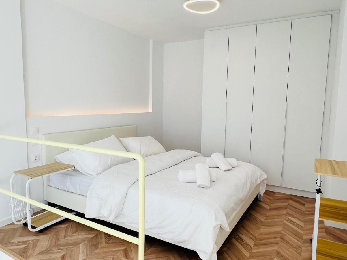 One-bedroom Loft Apartment