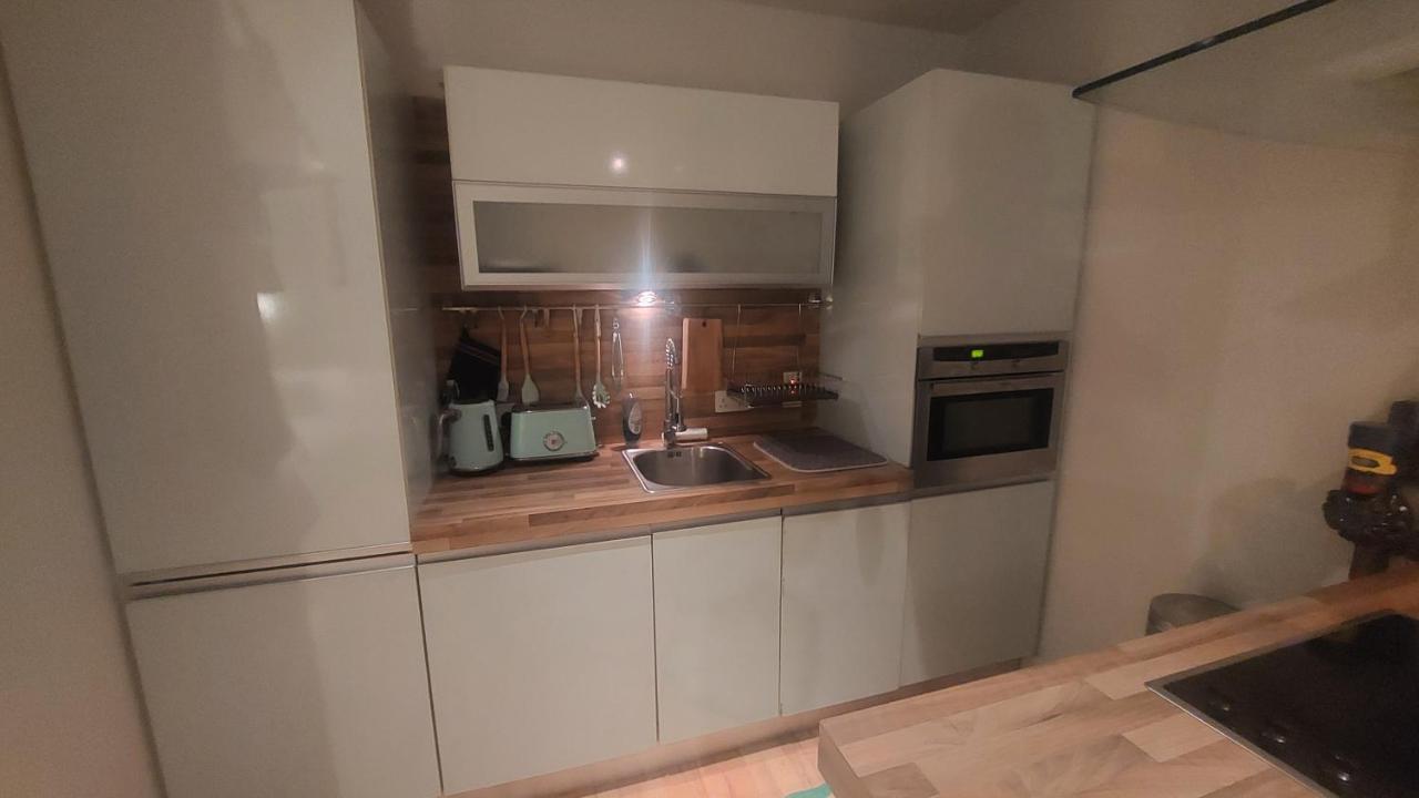 Modern Cosy 1Bd Perfect for Business or Travel - B&B