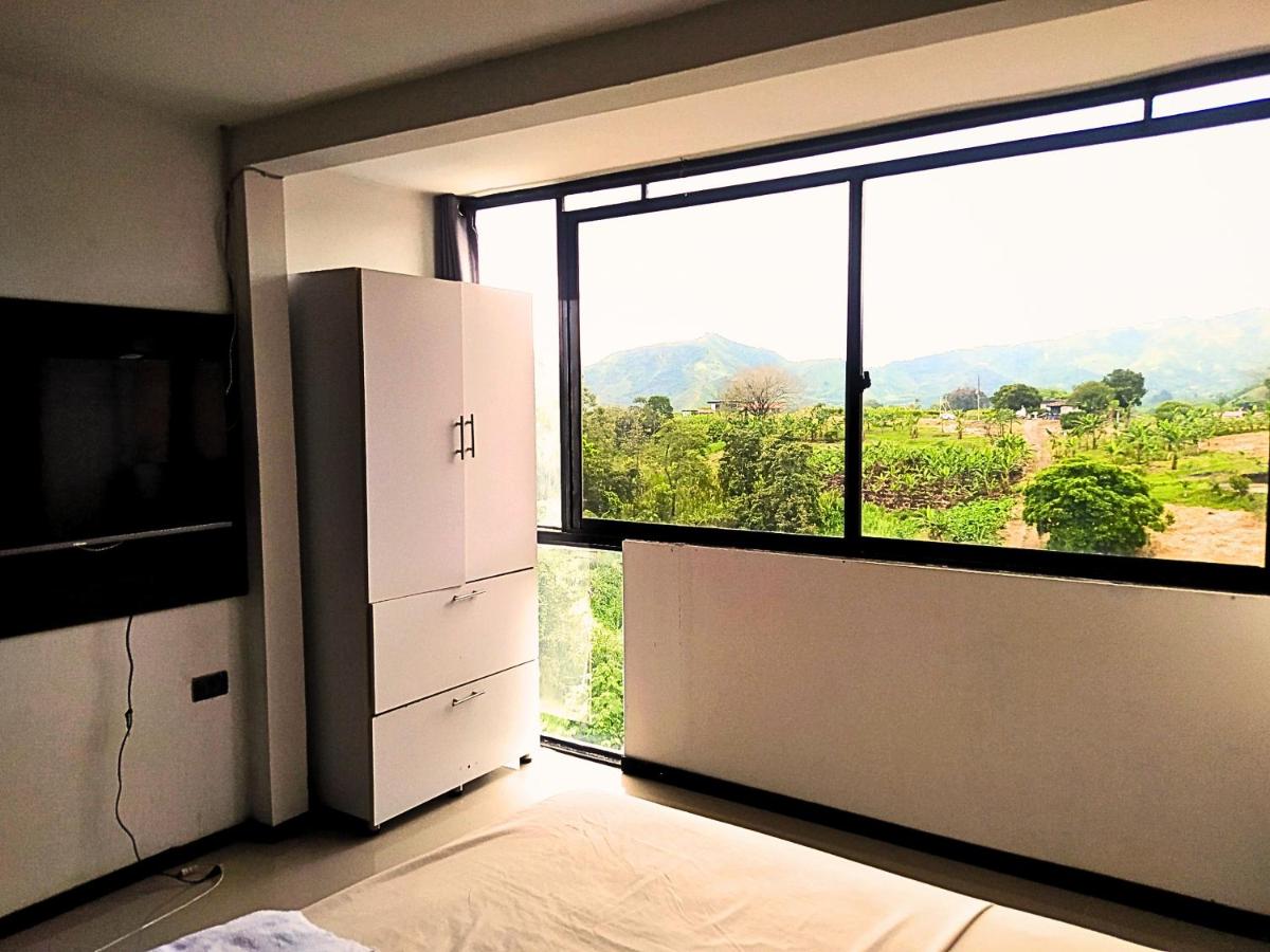 Apartamento 2 cerca Aeropuerto PEI - B&B