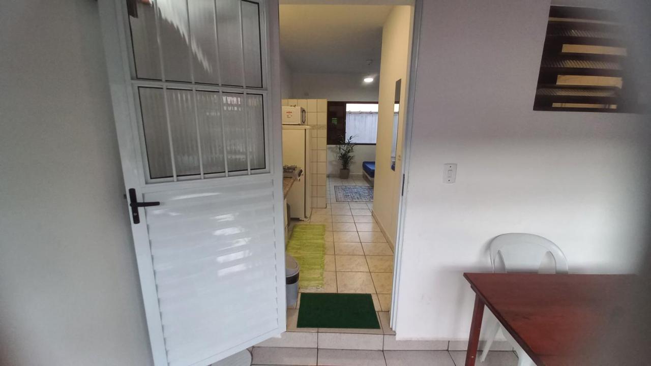Kitnet completa 150 mts da Praia - B&B
