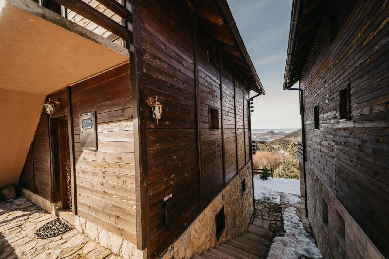 Planinska kuća Tasić, Tara - Bed and Breakfast Mokra Gora