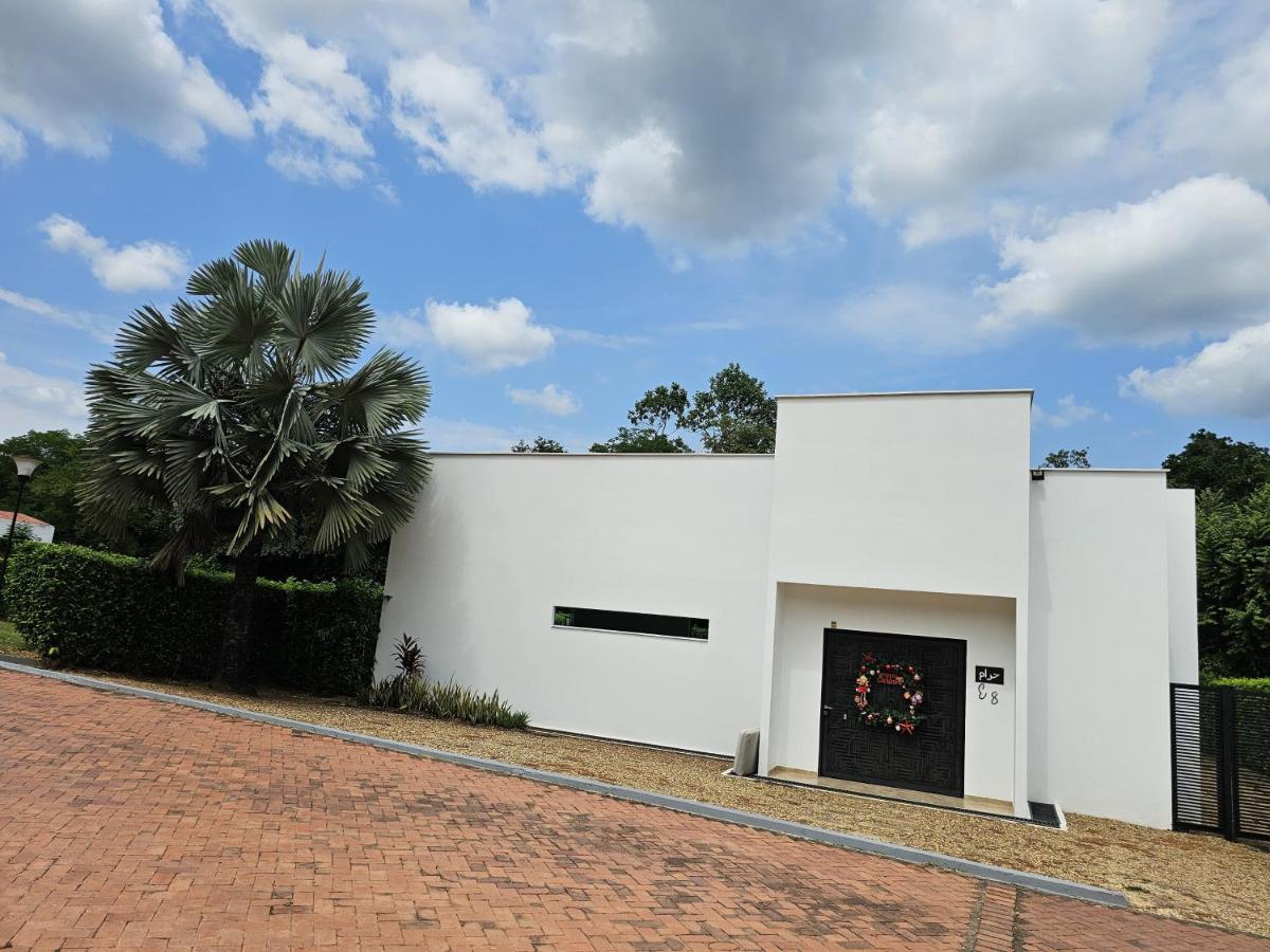 Girardot Casa estilo mediterraneo con piscina privada - B&B