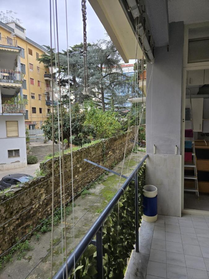 Family Home Casa Vacanze - B&B Portici