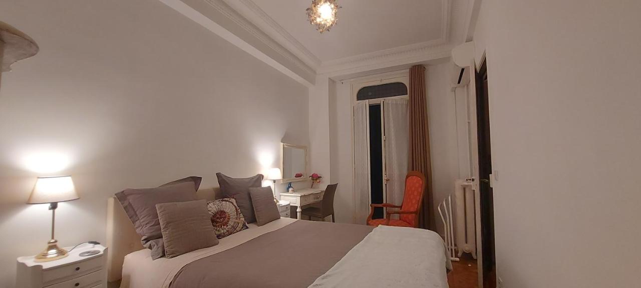 Deluxe Apartment with Balcony