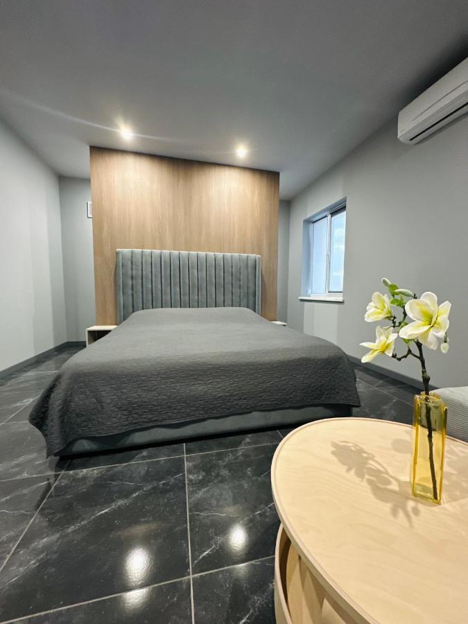 Апарт готель на Маланчука - Bed and Breakfast