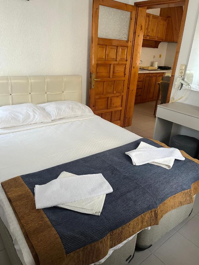 One-Bedroom Standard Apartment