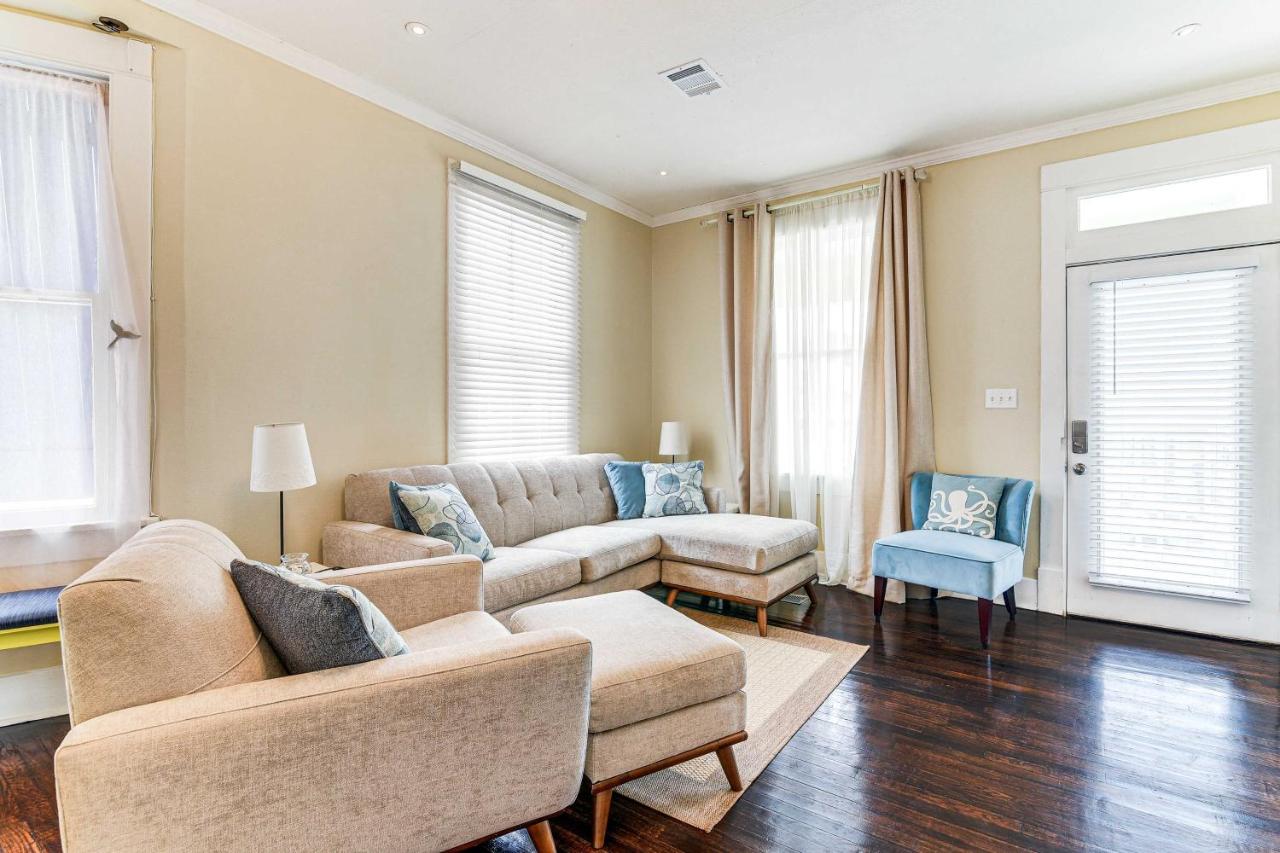 Walk to Beach! Family-Friendly Galveston Home - B&B Galveston