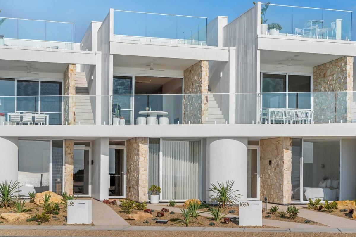 Sunsets Aldinga Beach, 4 king rooms, rooftop, incredible views - Bed and Breakfast Aldinga Beach