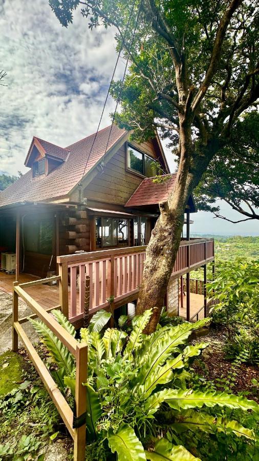 Casablanca Vacation House, 3 floors, billiards, golden view - Bed and Breakfast