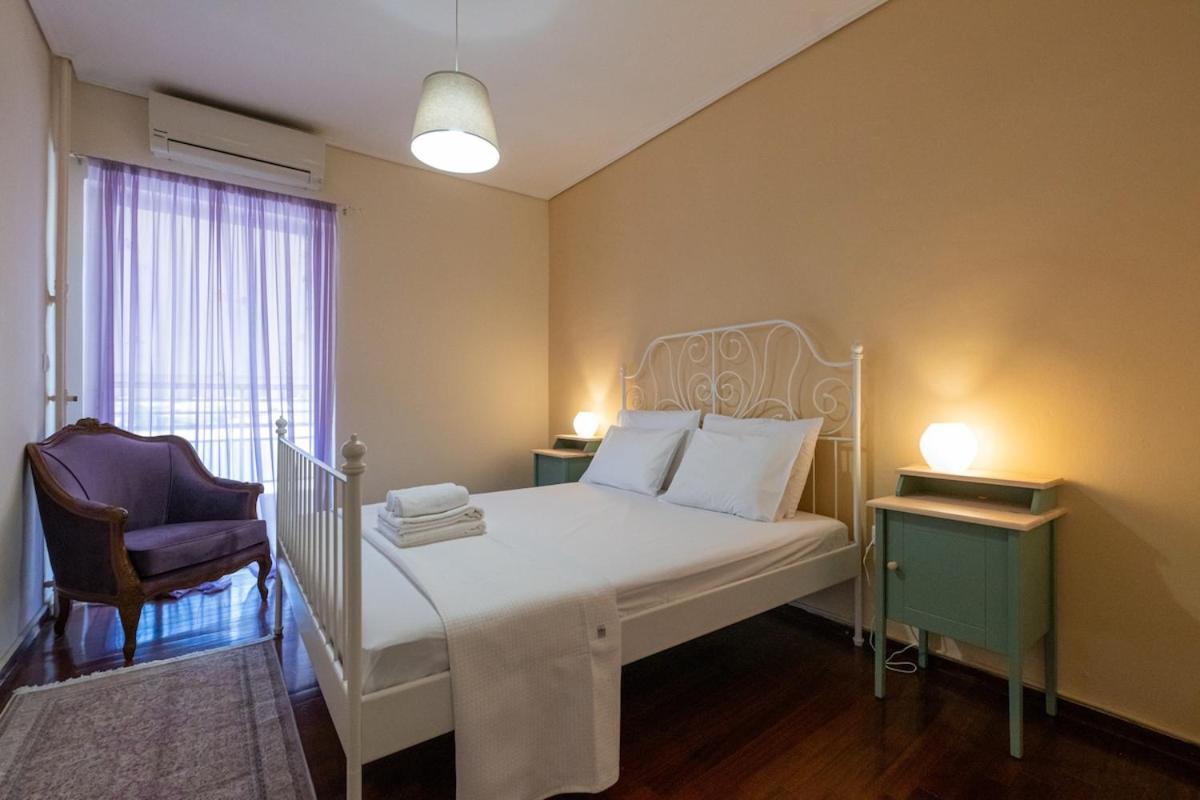 Modern Bay Apartment - Ferienwohnung Kalamata