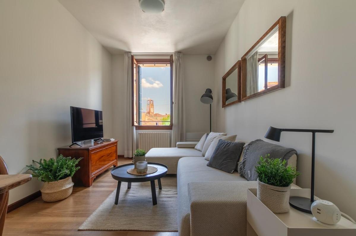 Santa Caterina Nest by WelcHome - Chambres d’hôtes Trévise