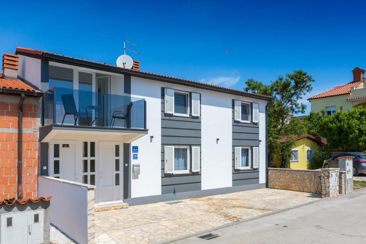 Vrdoljak - Apartment Gore - MPolo - B&B Medulin