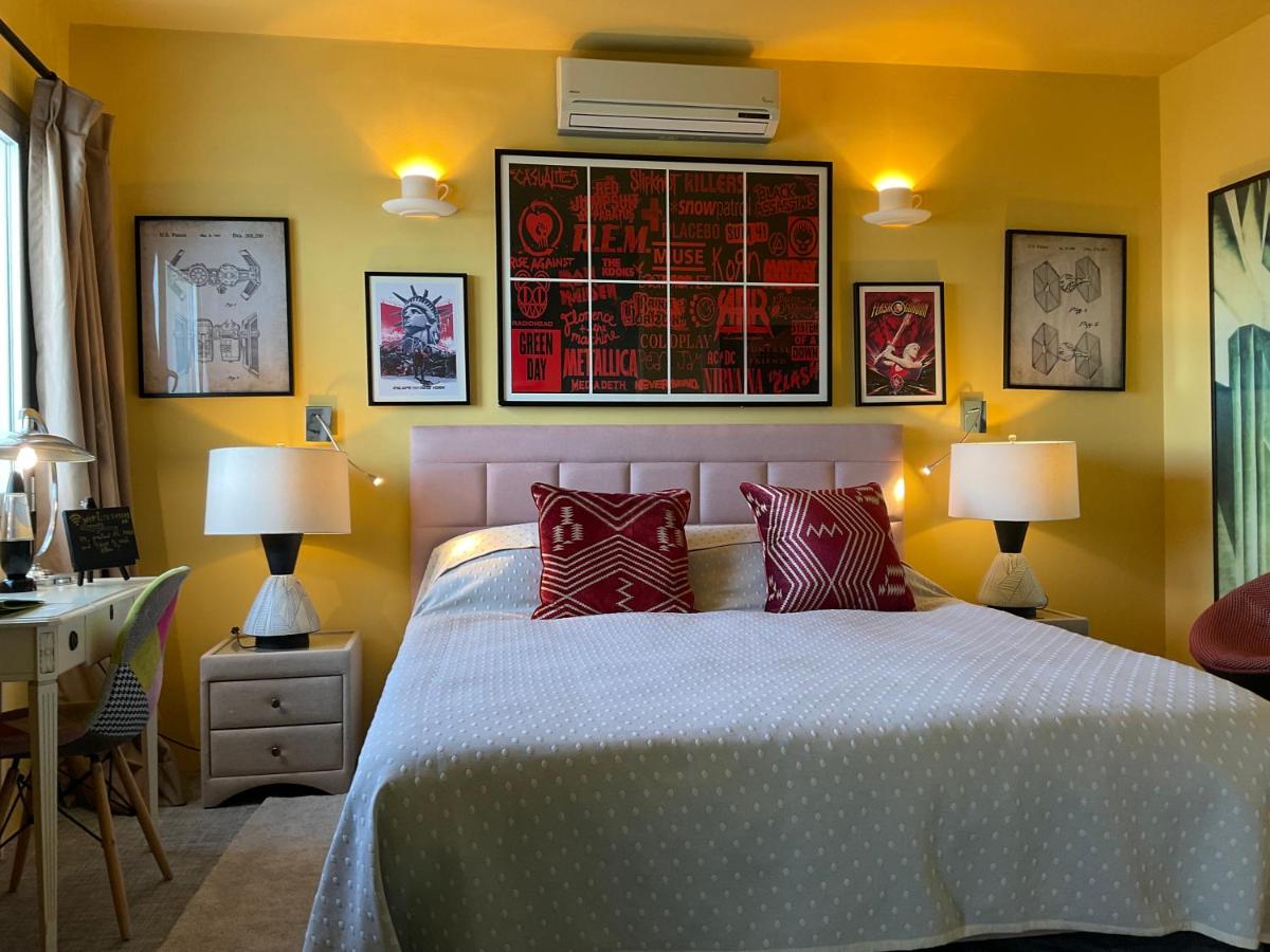 Deluxe Double Room with Balcony and Sea View