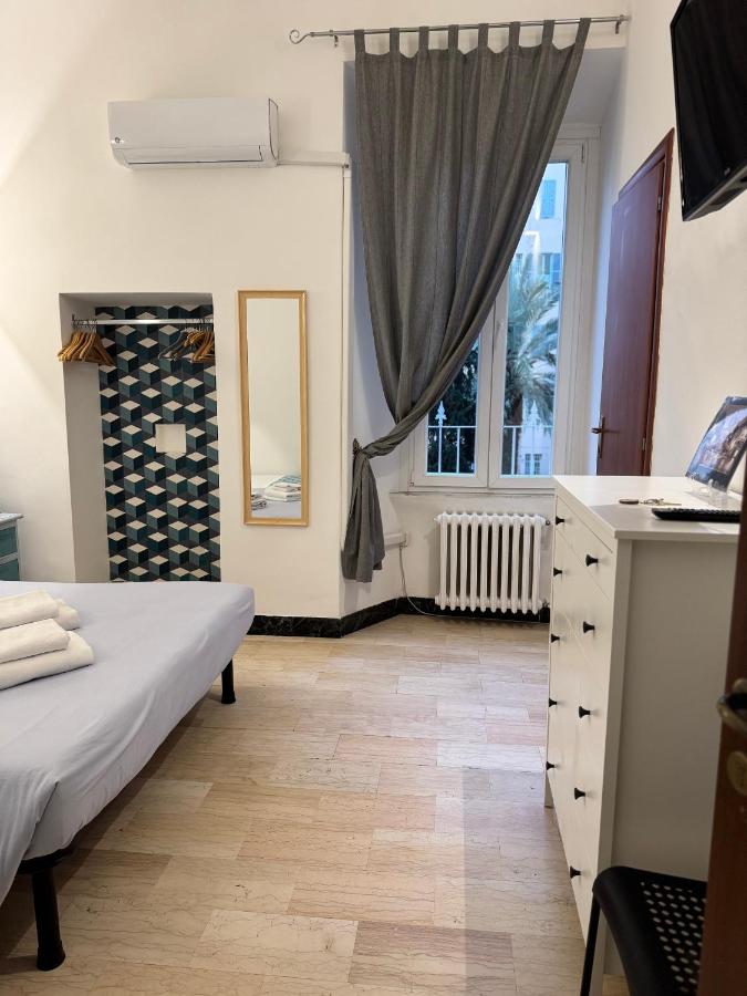 Deluxe Double Room (2 Adults + 1 Child)