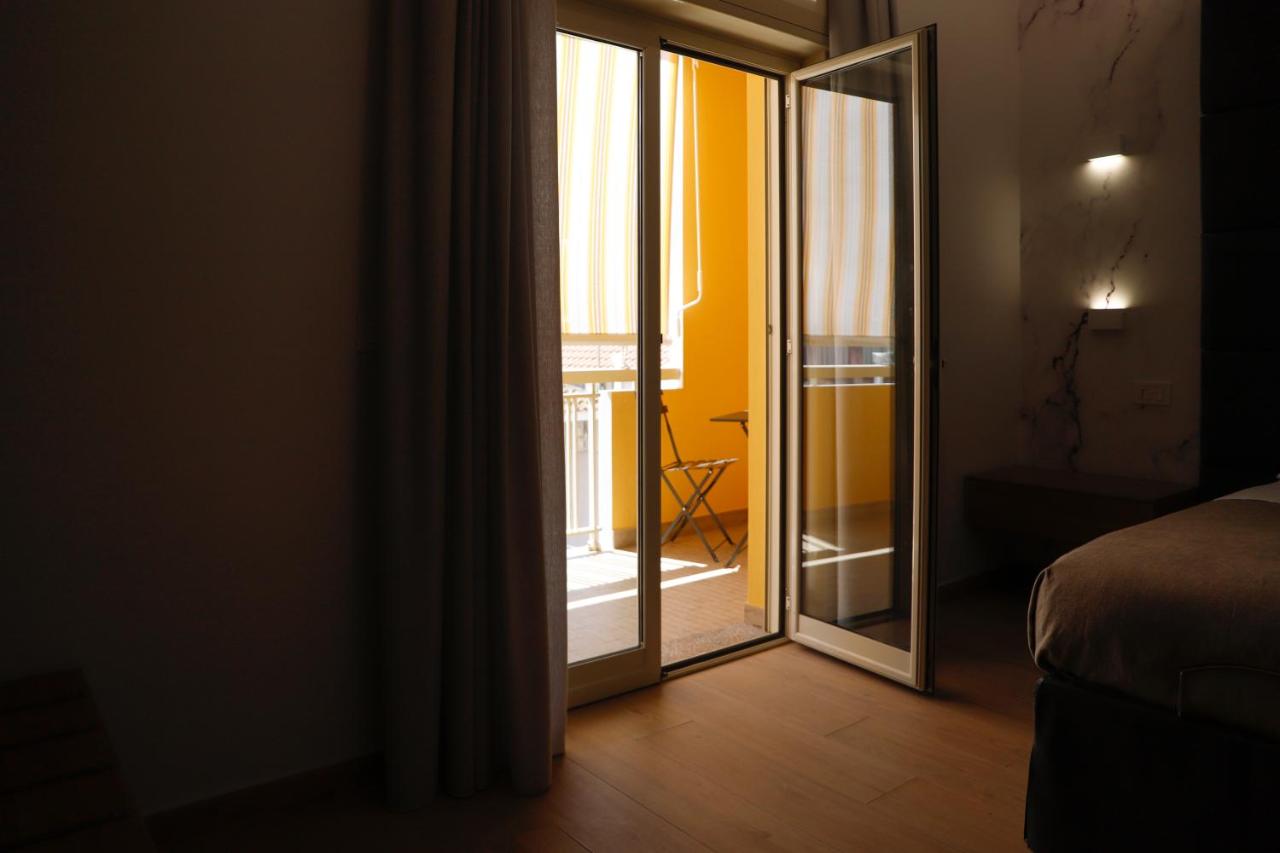 Doppel- oder Zweibettzimmer