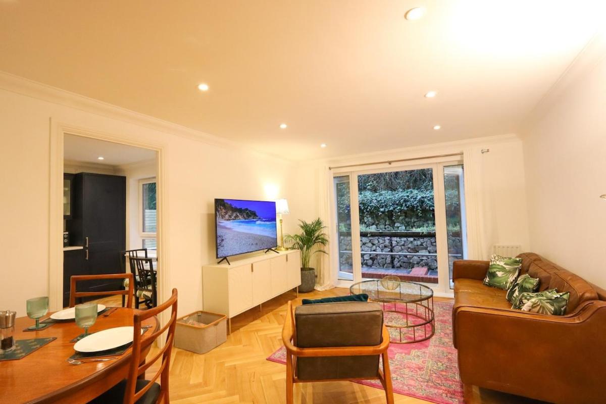 Alum Chine Beach Apartment 2 - Bed and Breakfast Bournemouth